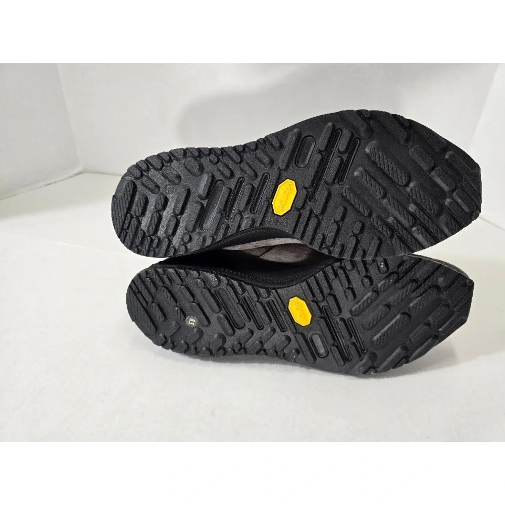 RLX Ralph Lauren Boots Grey Excellent Suede Vibram Sole